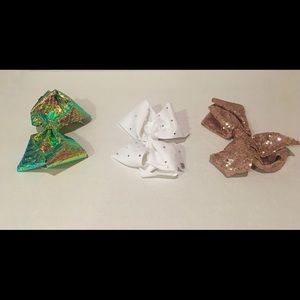 SOLD******JoJo Siwa hair bows